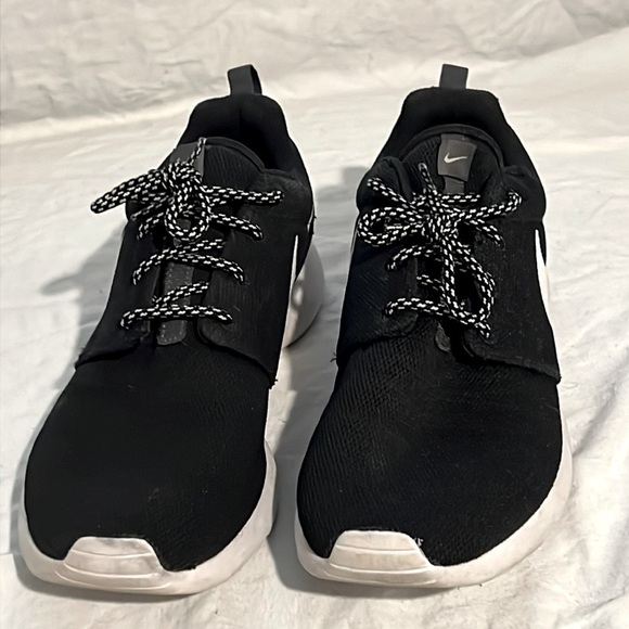 Nike Shoes - Nike Roshe One Black Running Shoe Sneakers Size 10
